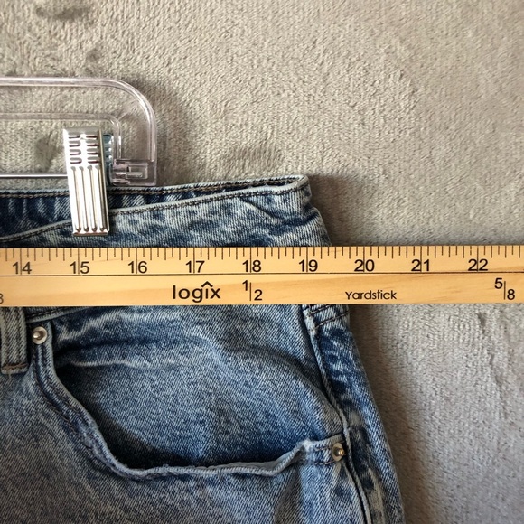 Time and Tru Women Mid-Rise Jeans Size 20 Light Wash Fringe Hem Distressed Plus - Picture 12 of 15